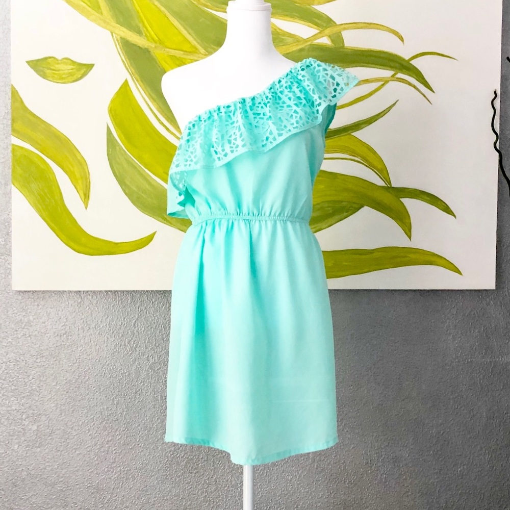 Rip Curl Dress Size Medium